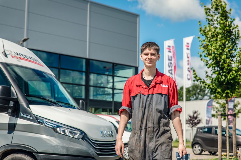 Kom werken bij het team van Weevers mechanisatiebedrijf